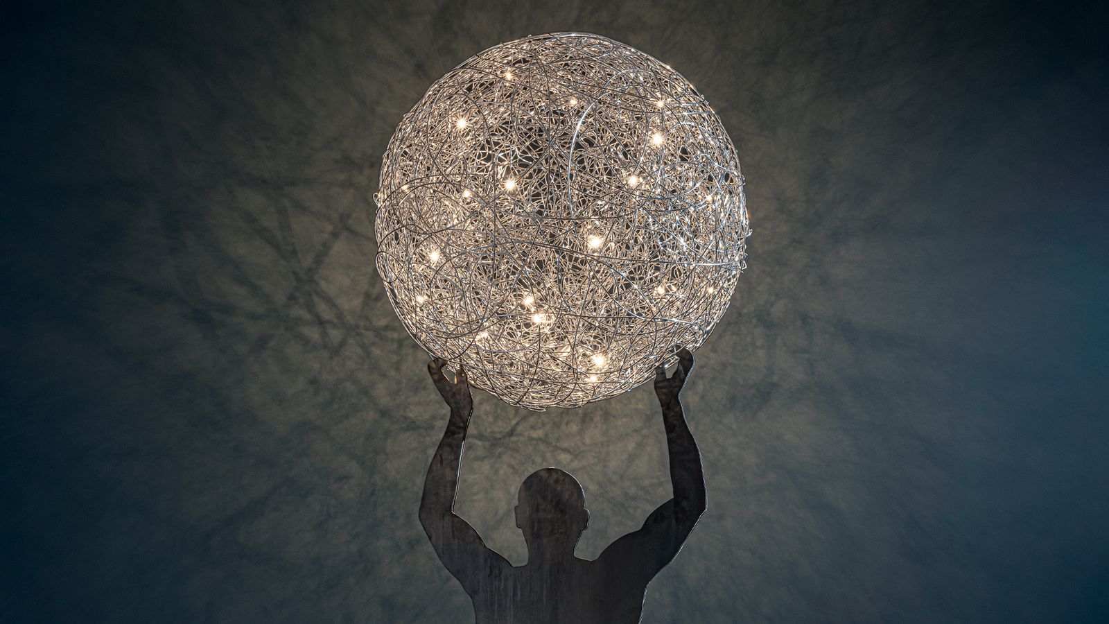 Uomo della Luce XXL (outdoor) by Catellani & Smith