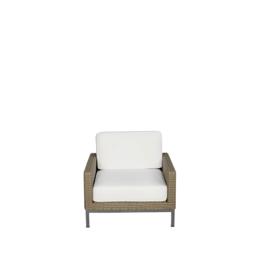 Opera Lounge Chair by CBdesign