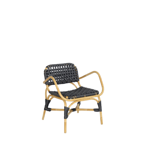 Kisa Lounge Chair by CBdesign