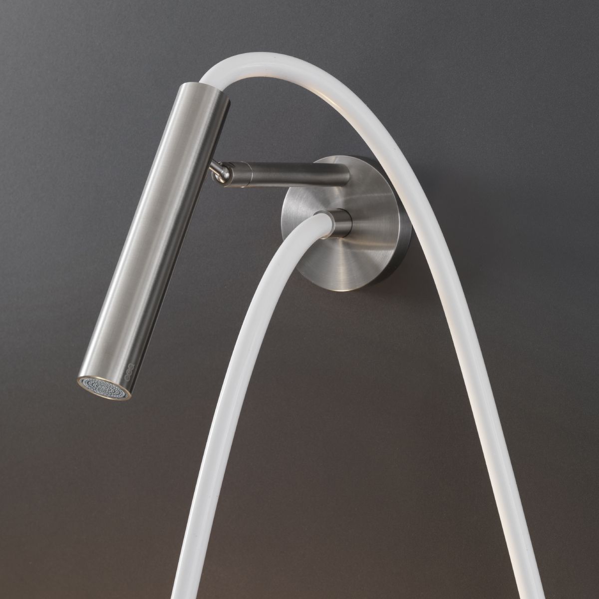 HAND SHOWERS AND BRACKETS AST10 by Ceadesign