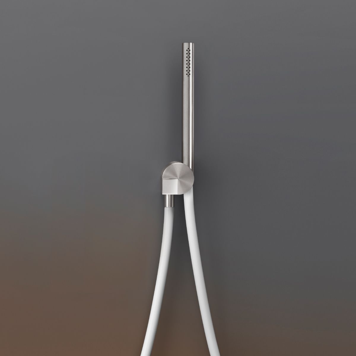 HAND SHOWERS AND BRACKETS DET70 by Ceadesign
