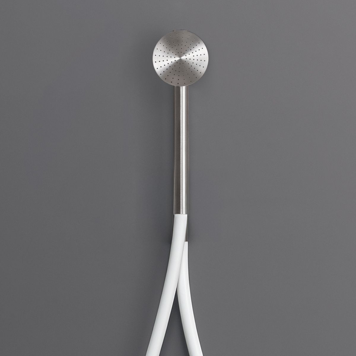 HAND SHOWERS AND BRACKETS FRE169Y by Ceadesign