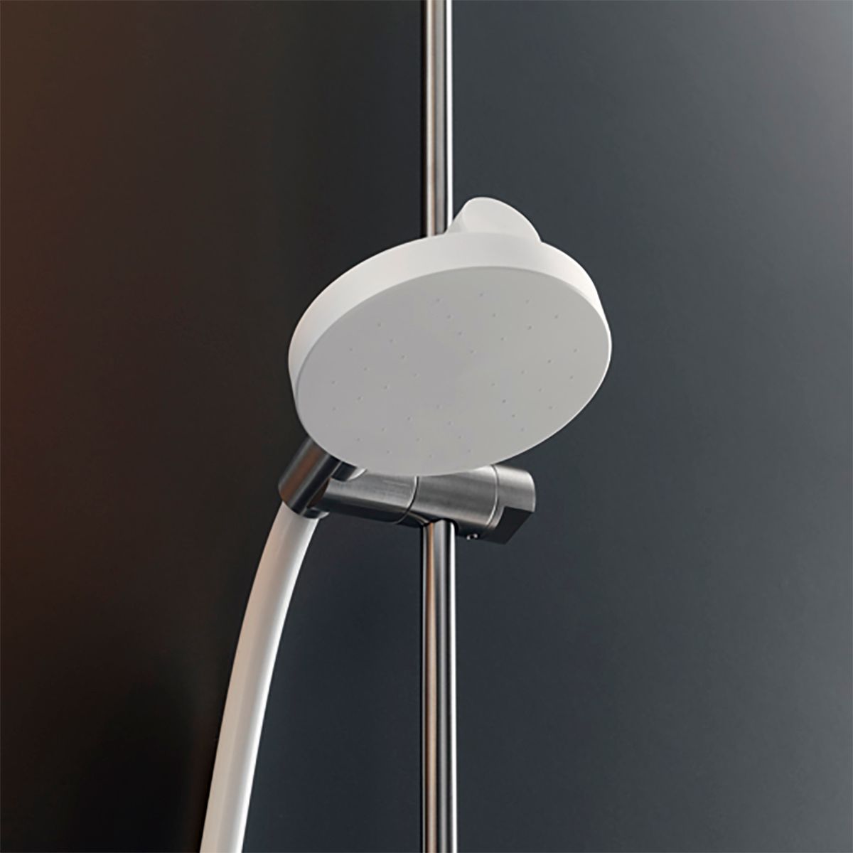 HAND SHOWERS AND BRACKETS FRE46 by Ceadesign