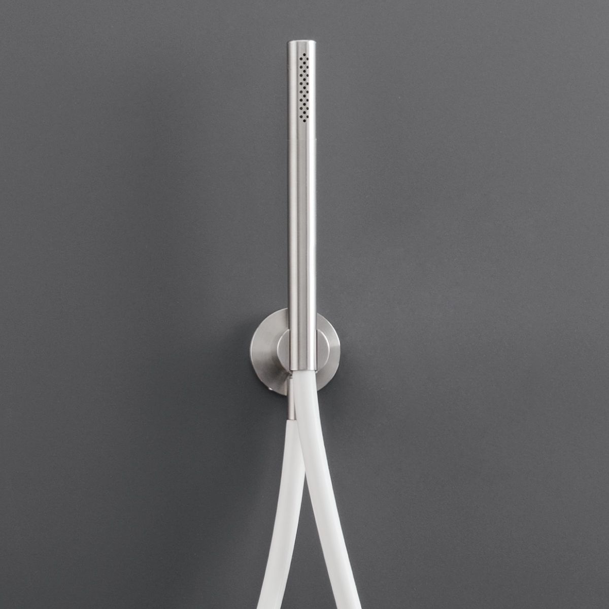 HAND SHOWERS AND BRACKETS MIL90 by Ceadesign