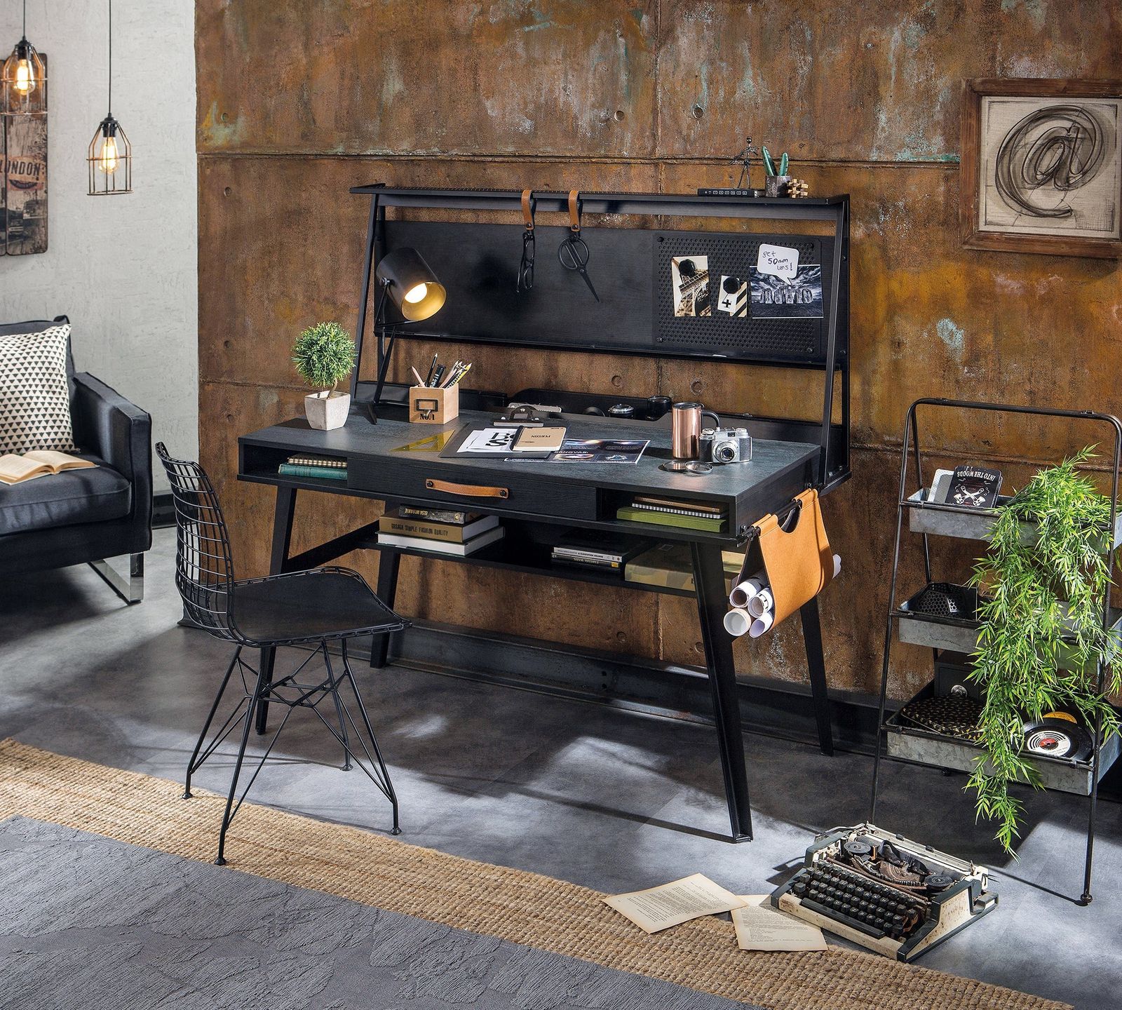 Dark Metal Study Unit by Cilek