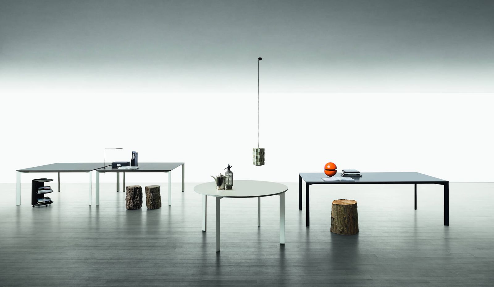 Shard - executive desk by Citterio