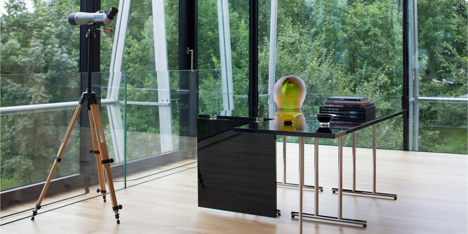 Lou Perou Table by ClassiCon
