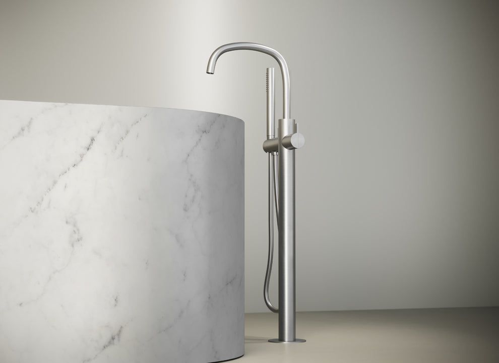 PB 40 - Floor mounted bath mixer with diverter and hand shower by COCOON