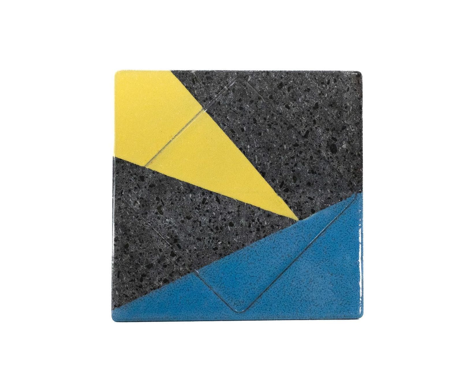 Piatto Design “Raggio” in Pietra Lavica Smaltata (22×22 cm) by Cuore Lavico