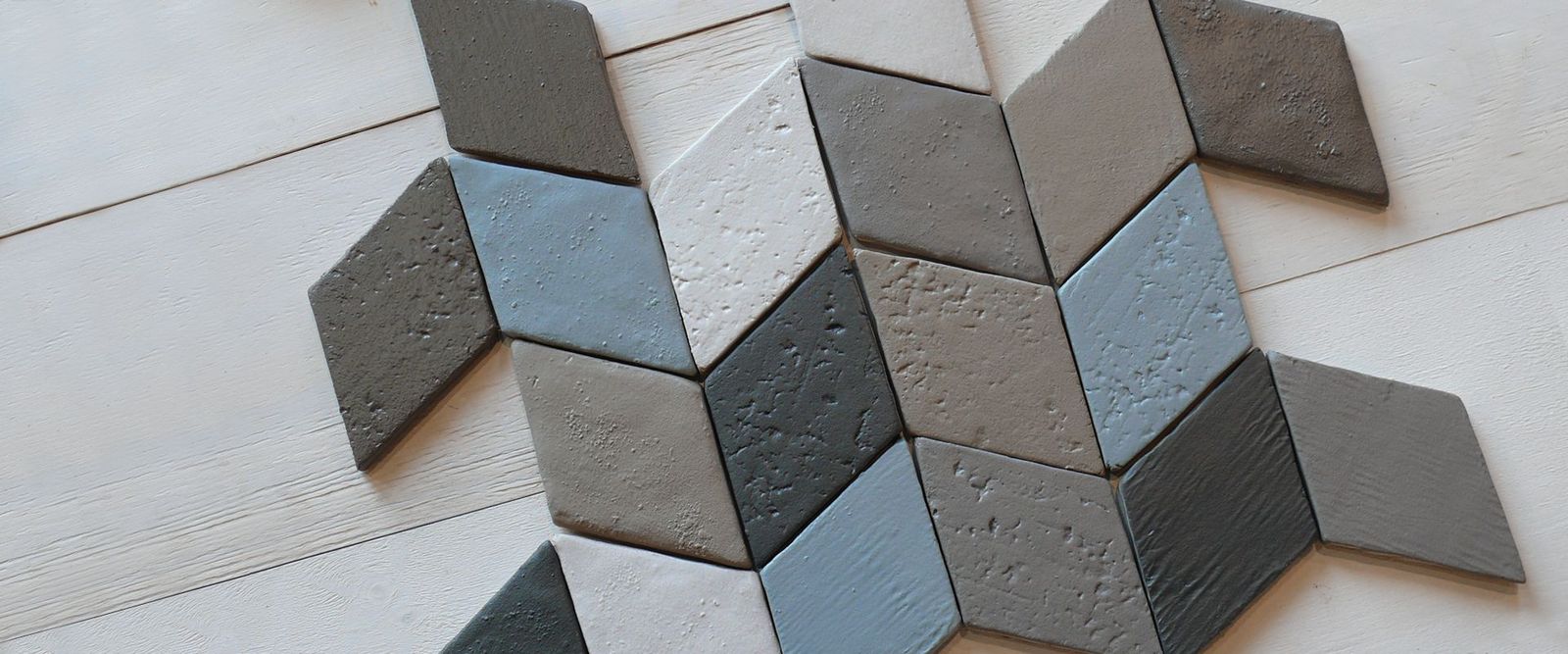 INTONACO - Majolica wall tiles by Danilo Ramazzotti
