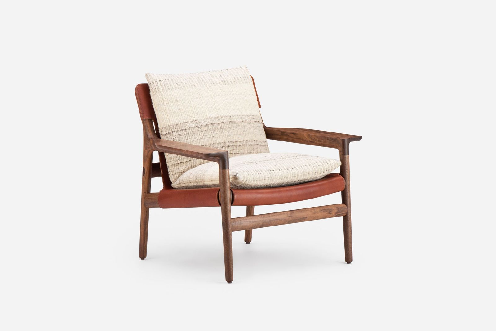 SELA LOUNGE CHAIR WITH MANTA LIDO by De La Espada