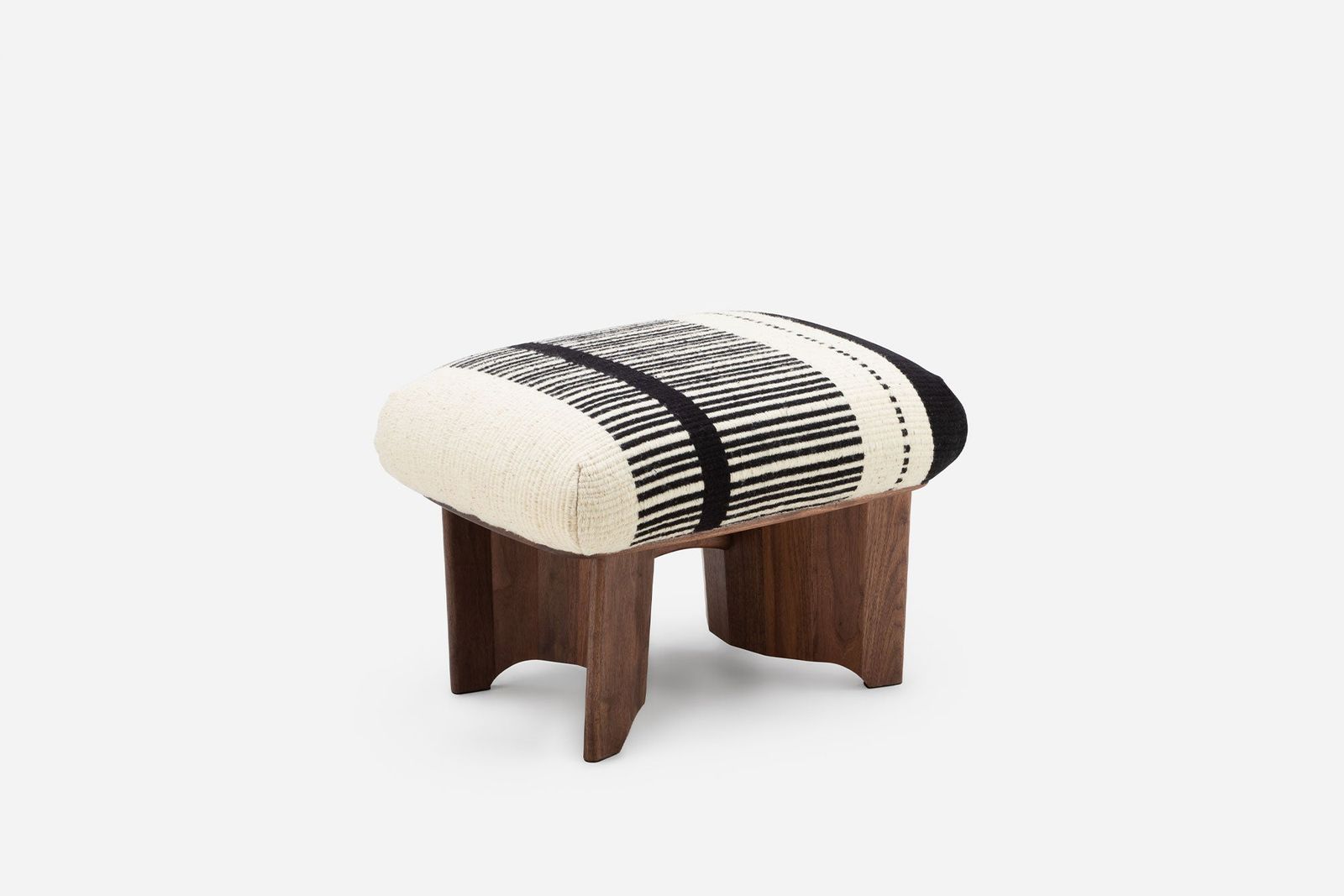 TWENTY-FIVE OTTOMAN WITH MANTA LIDO by De La Espada