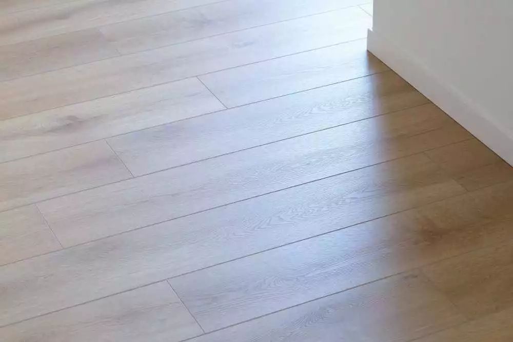 Yukon Beach vinyl flooring by Décoplus Parquets
