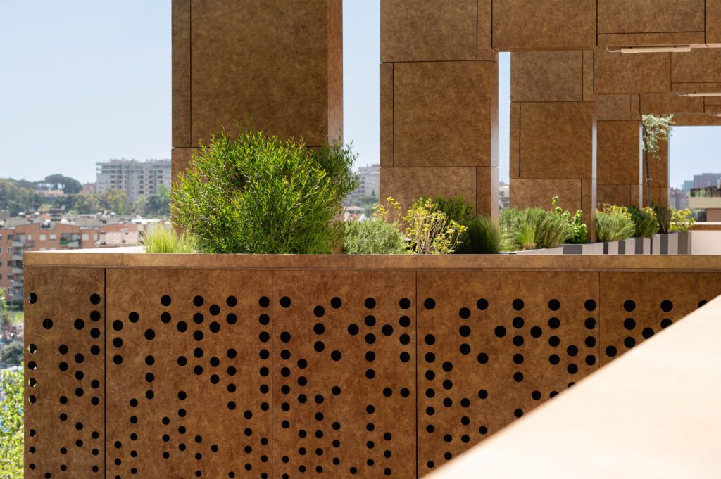 Perchè combinare finiture opache e lucide su alluminio? by Decoral® GROUP