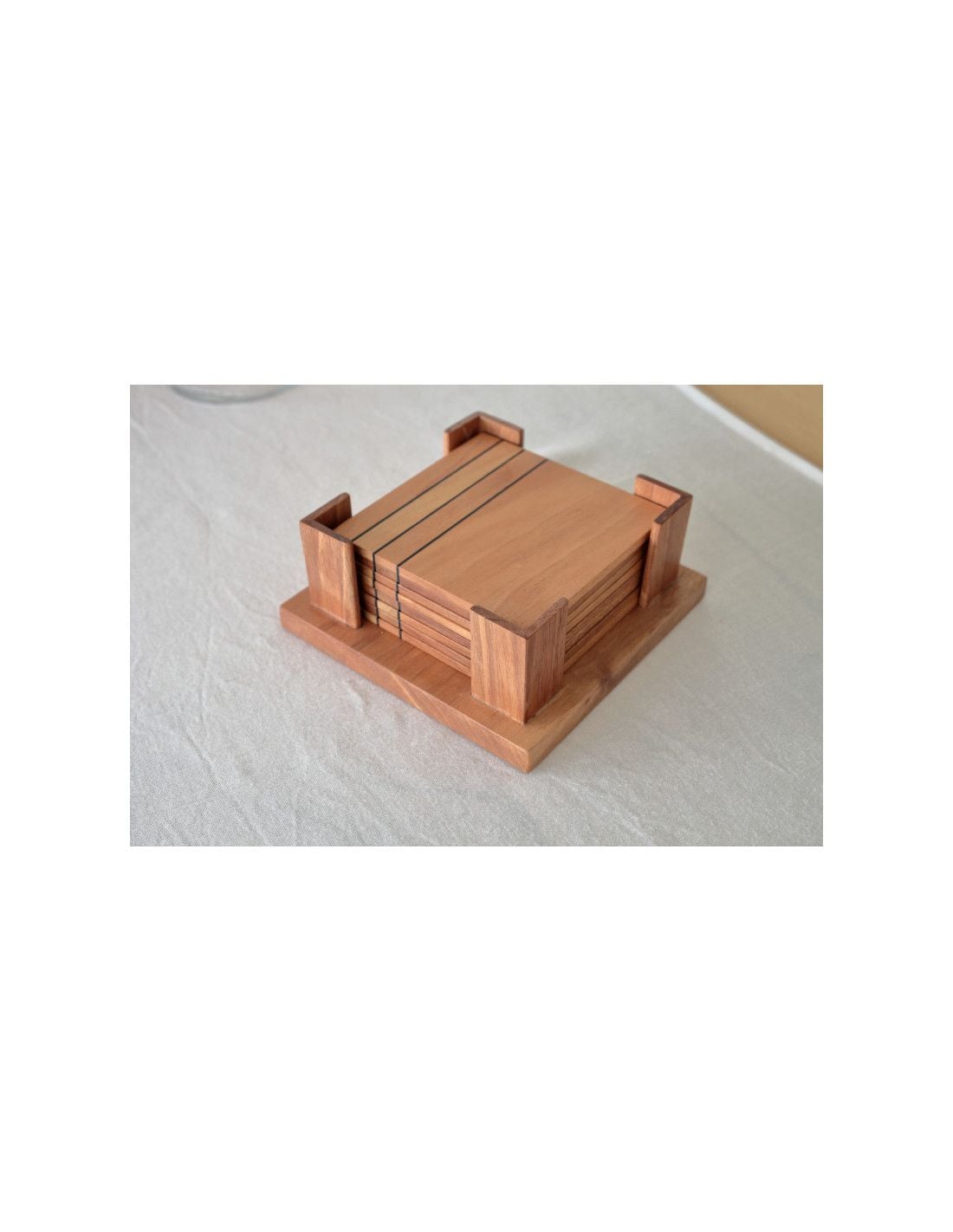 Set Sottobicchieri in Legno di Noce per Ogni Tavola di Alta Qualità by Deodara