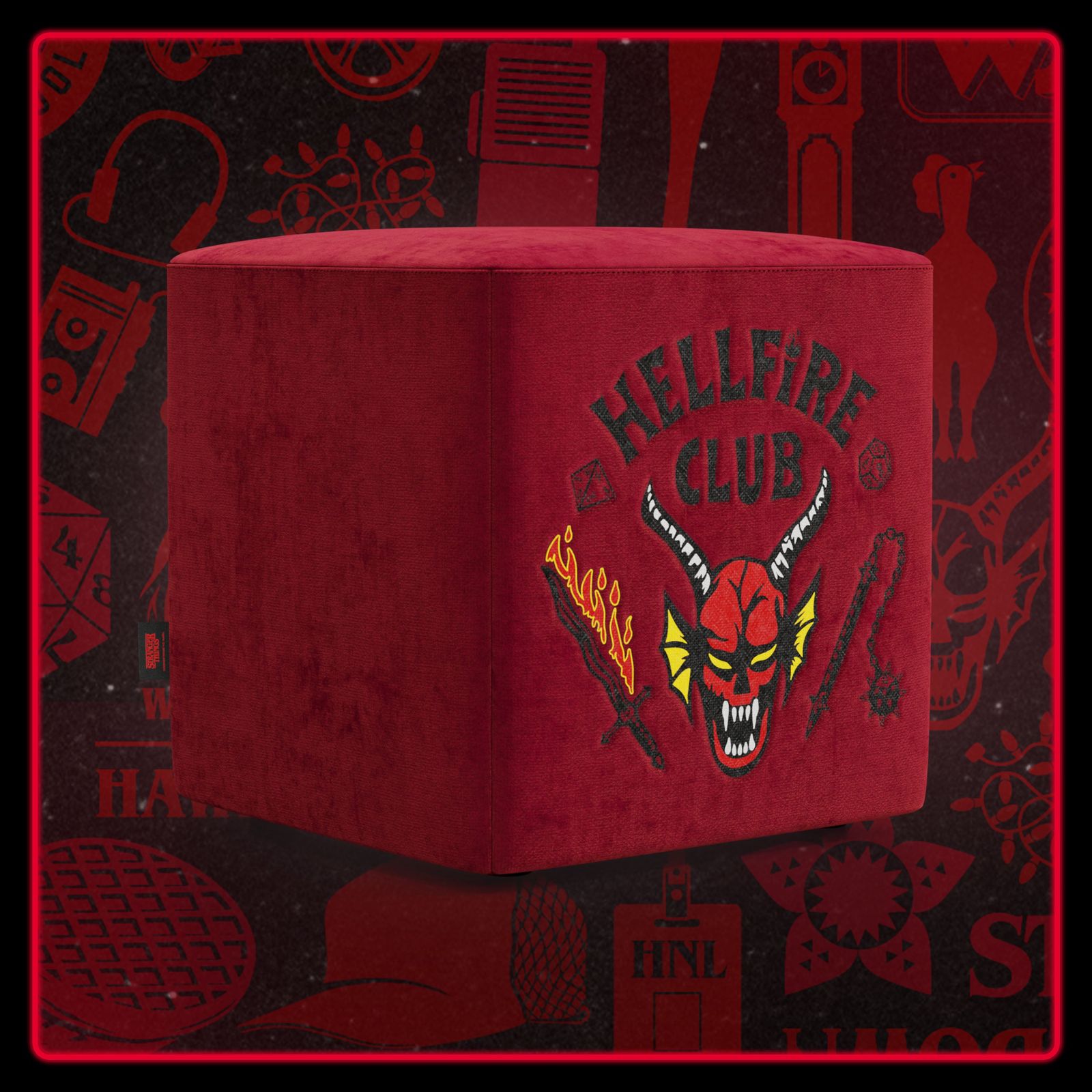 Cube pouf Hellfire club Stranger Things Edition l'icona che diventa design by Divani Store