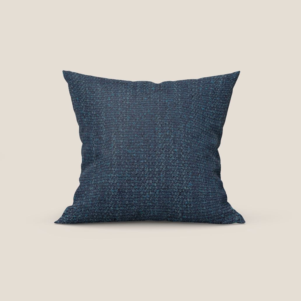 Levante cushion available in various colours in pregiato bouclé riciclato fresco dalla trama melangiata stain-resistant by Divani Store