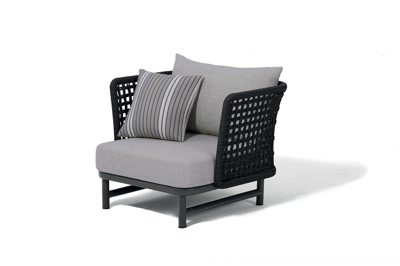 Sahara Lounge Armchair by DRIGANI