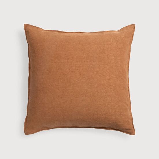Lin cushion - Cinnamon - 50 x 50 x 15 cm (10S21306) by Ethnicraft