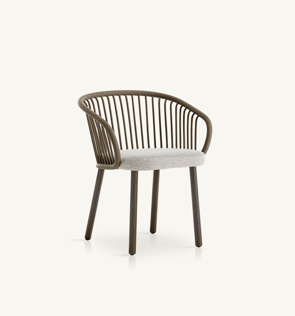 Huma dining armchair with solid wood legs by EXPORMIM