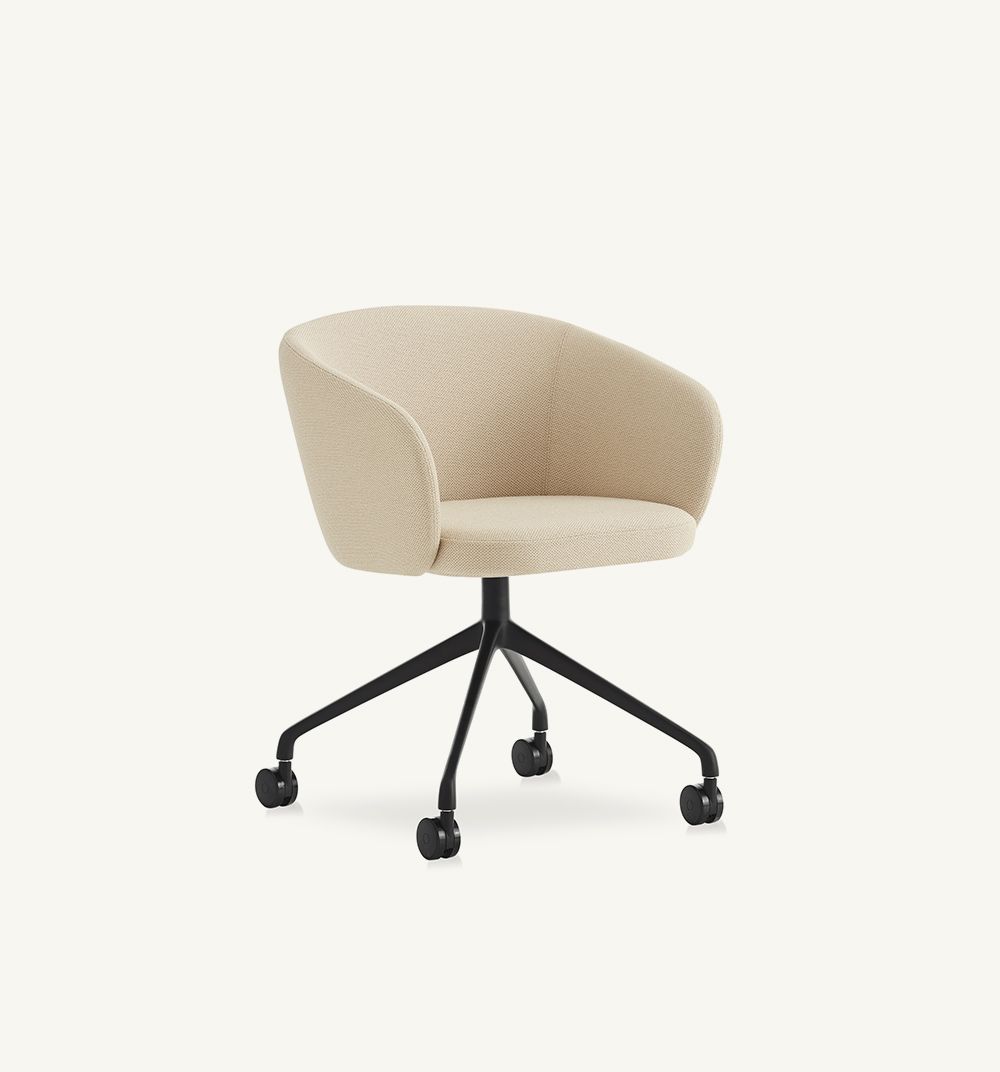 Huma upholstered swivel armchair with casters by EXPORMIM