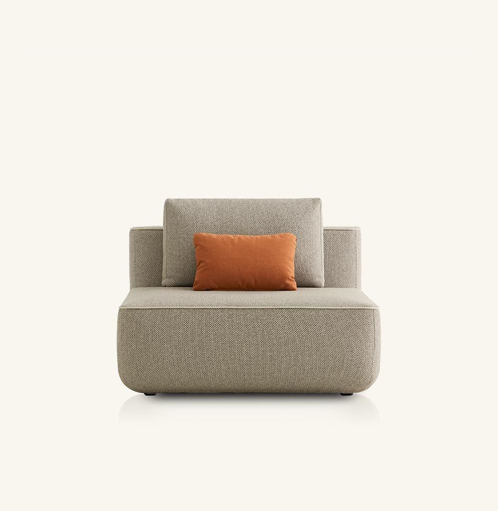 Plump central module by EXPORMIM