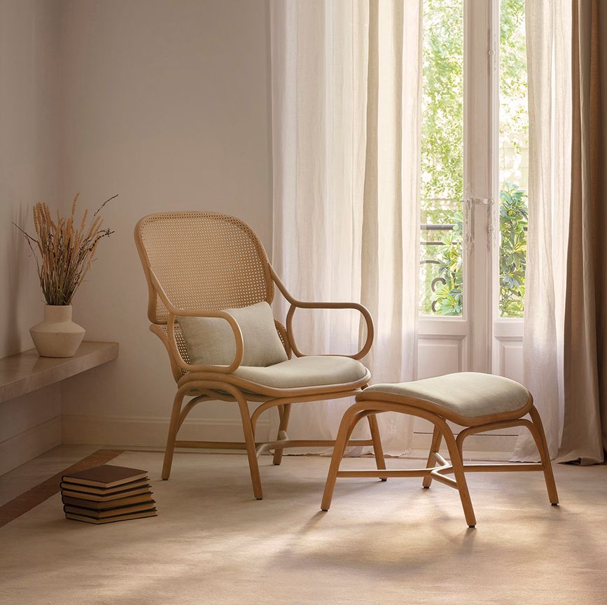 Frames upholstered armchair | Indoor Furniture by EXPORMIM