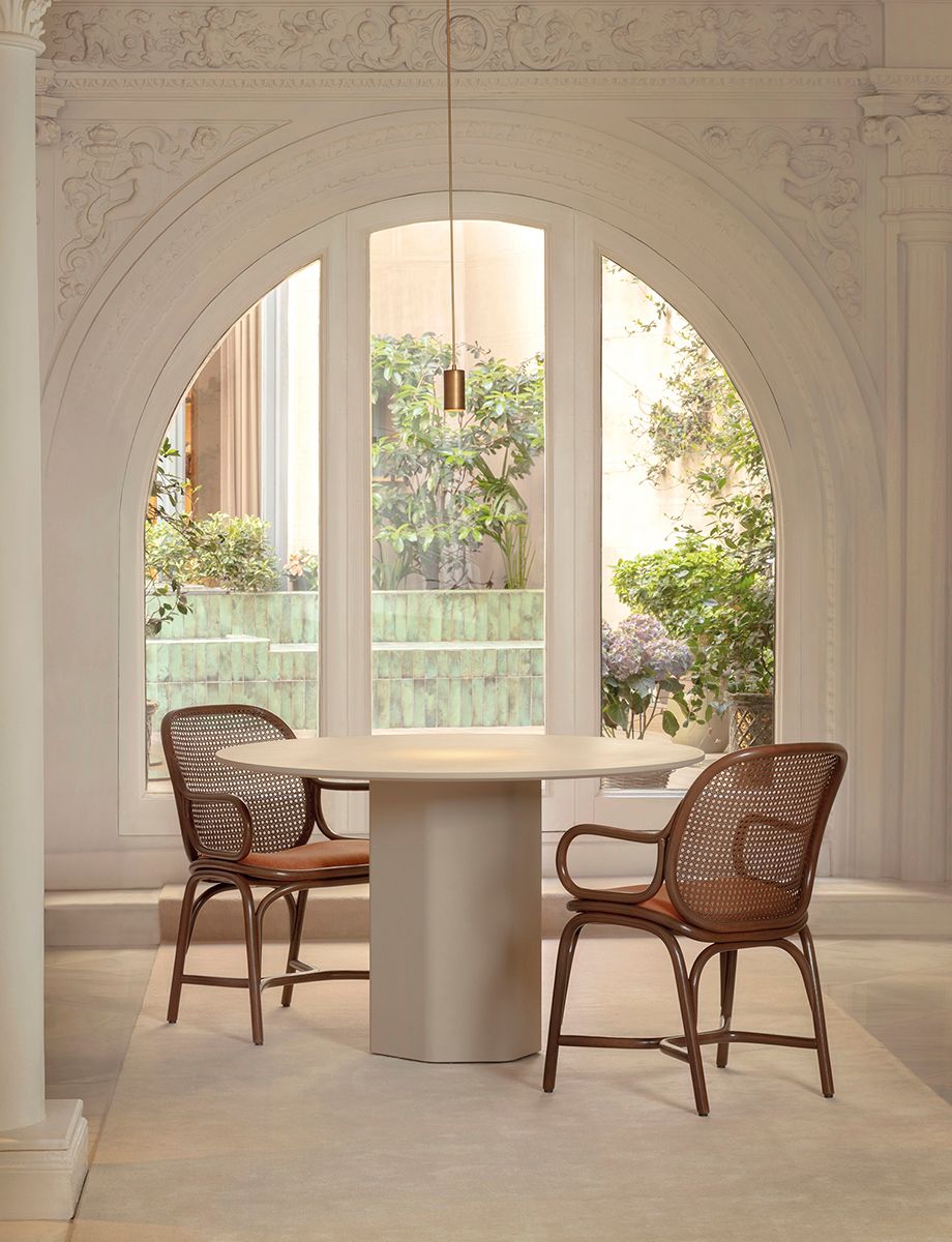 Frames upholstered dining armchair | Indoor Furniture by EXPORMIM