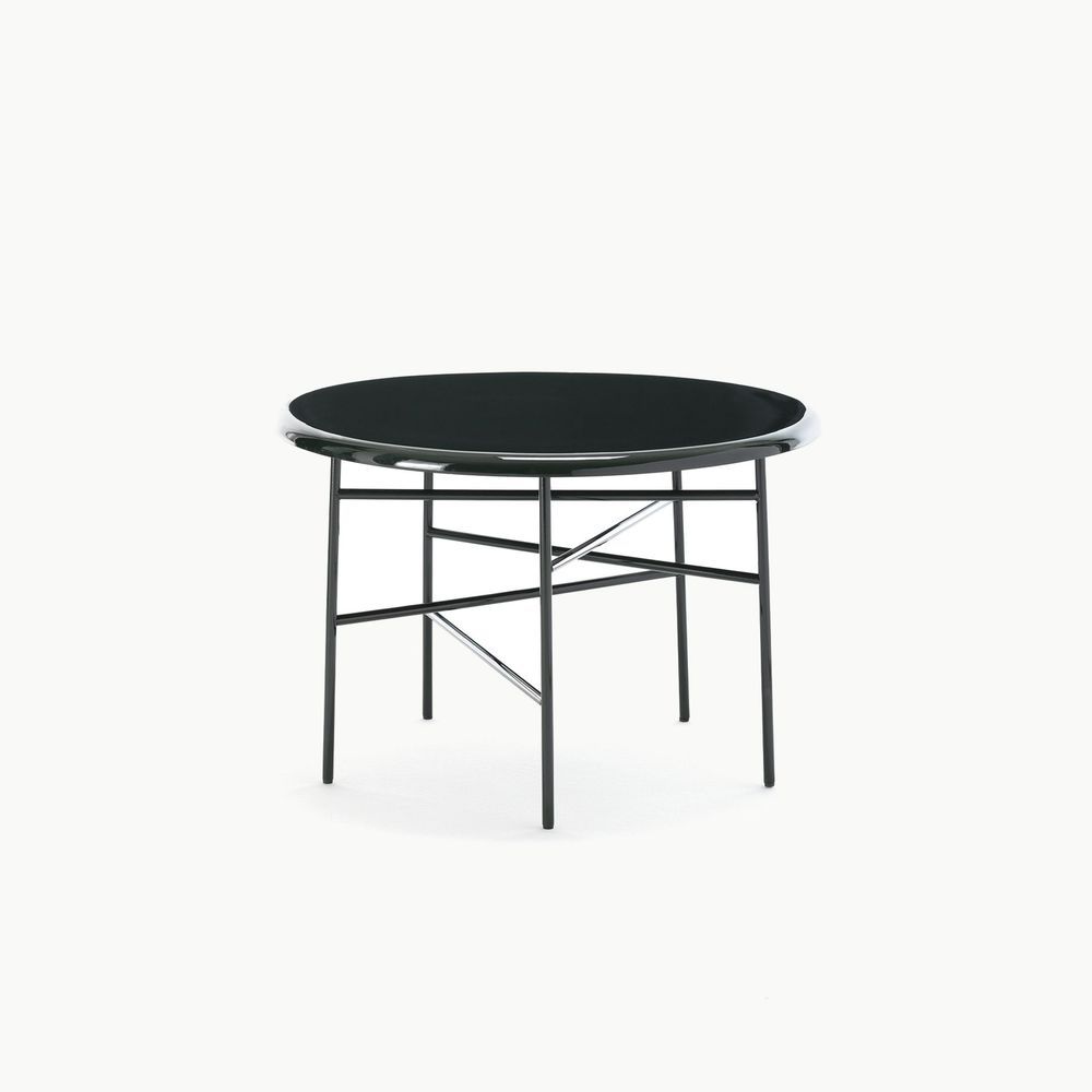 10th Star Laquered Coffee Table by Exteta