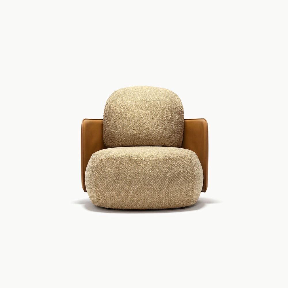Mochi Armchair by Exteta