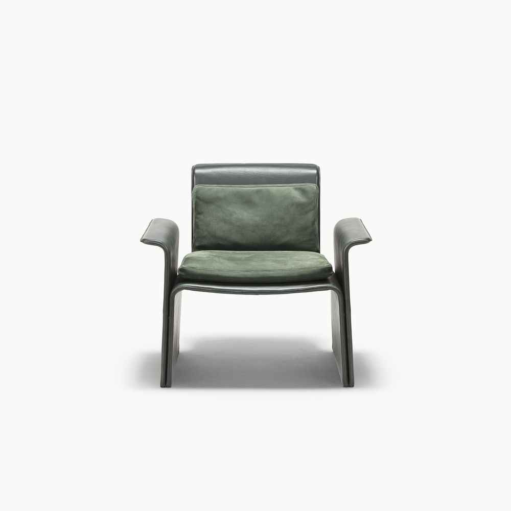 Shell Armchair by Exteta
