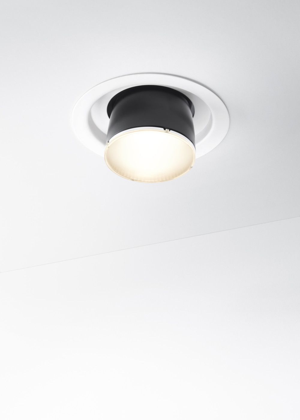 Claque F43 Spotlight by Fabbian