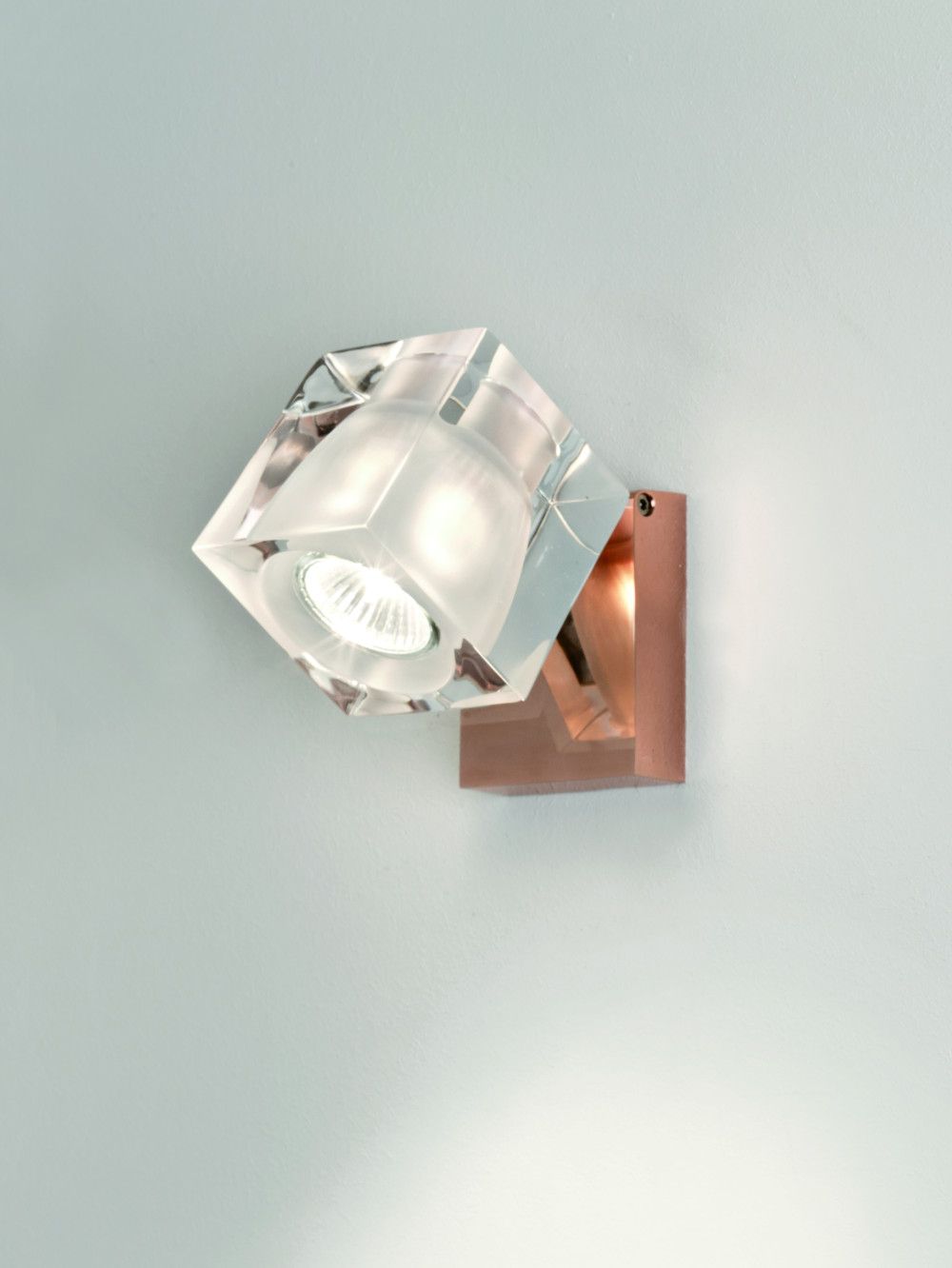 Cubetto D28 Wall lamp by Fabbian