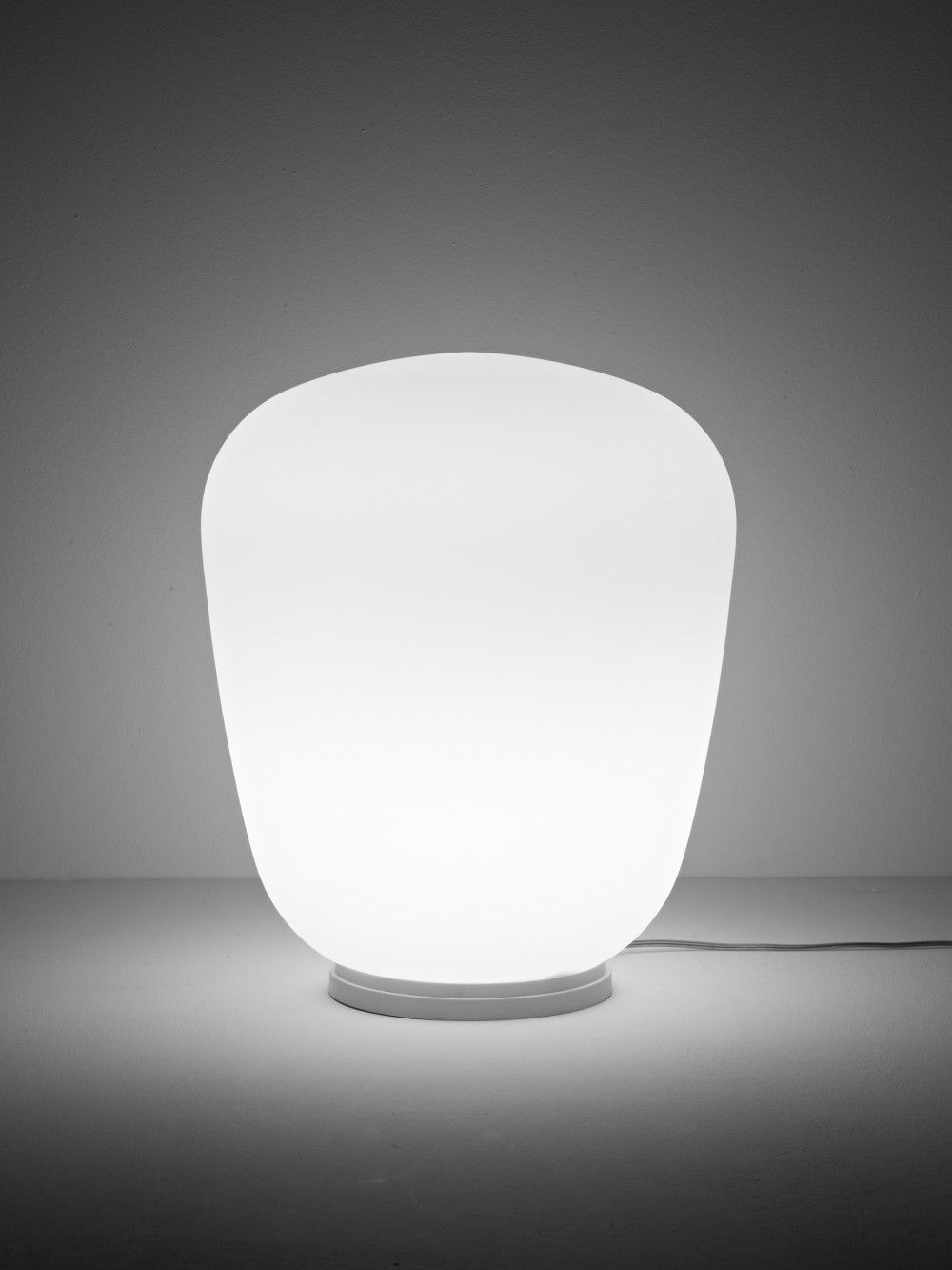 Lumi Baka F07 Table lamp by Fabbian