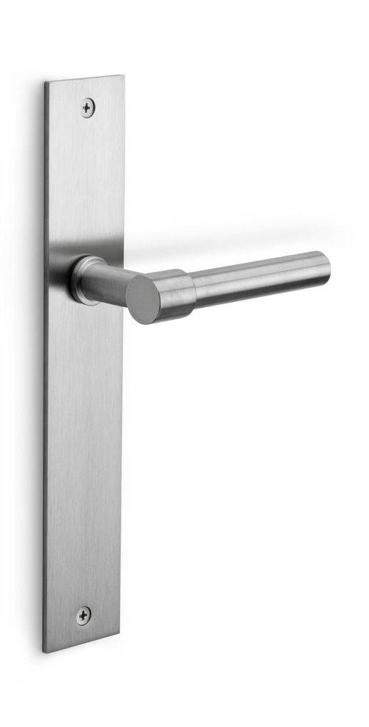 ONE PBL15P236SFC door handles on plate by Formani