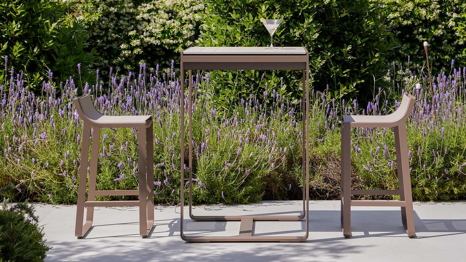 Flat Bar table 70 by GANDIABLASCO