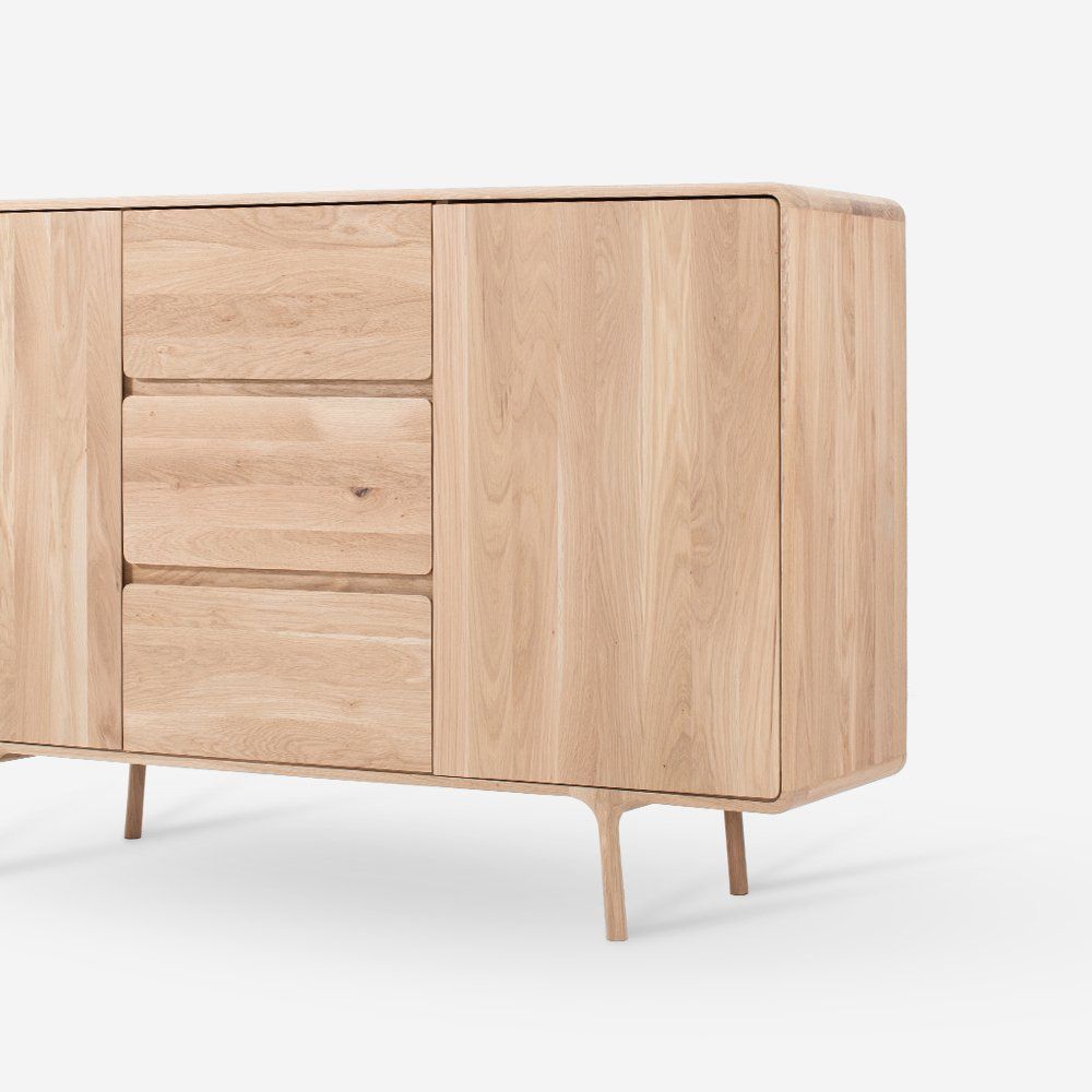Fawn Dresser by GAZZDA