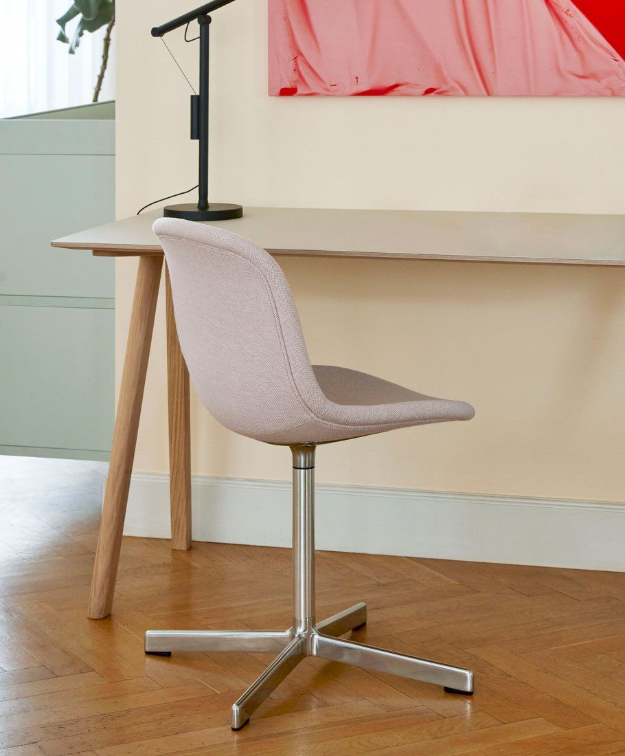Neu 10 by Hay