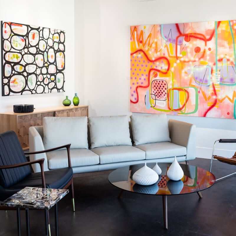 Guggenhome / Gallery Shop by Hemonides