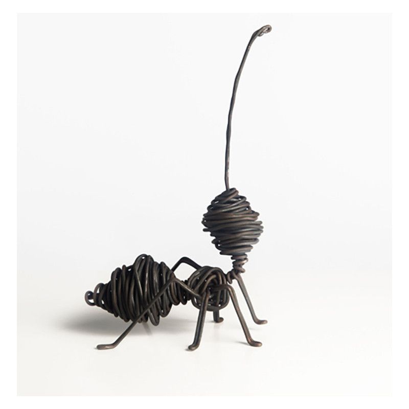 Ant small by ICI ET LÀ