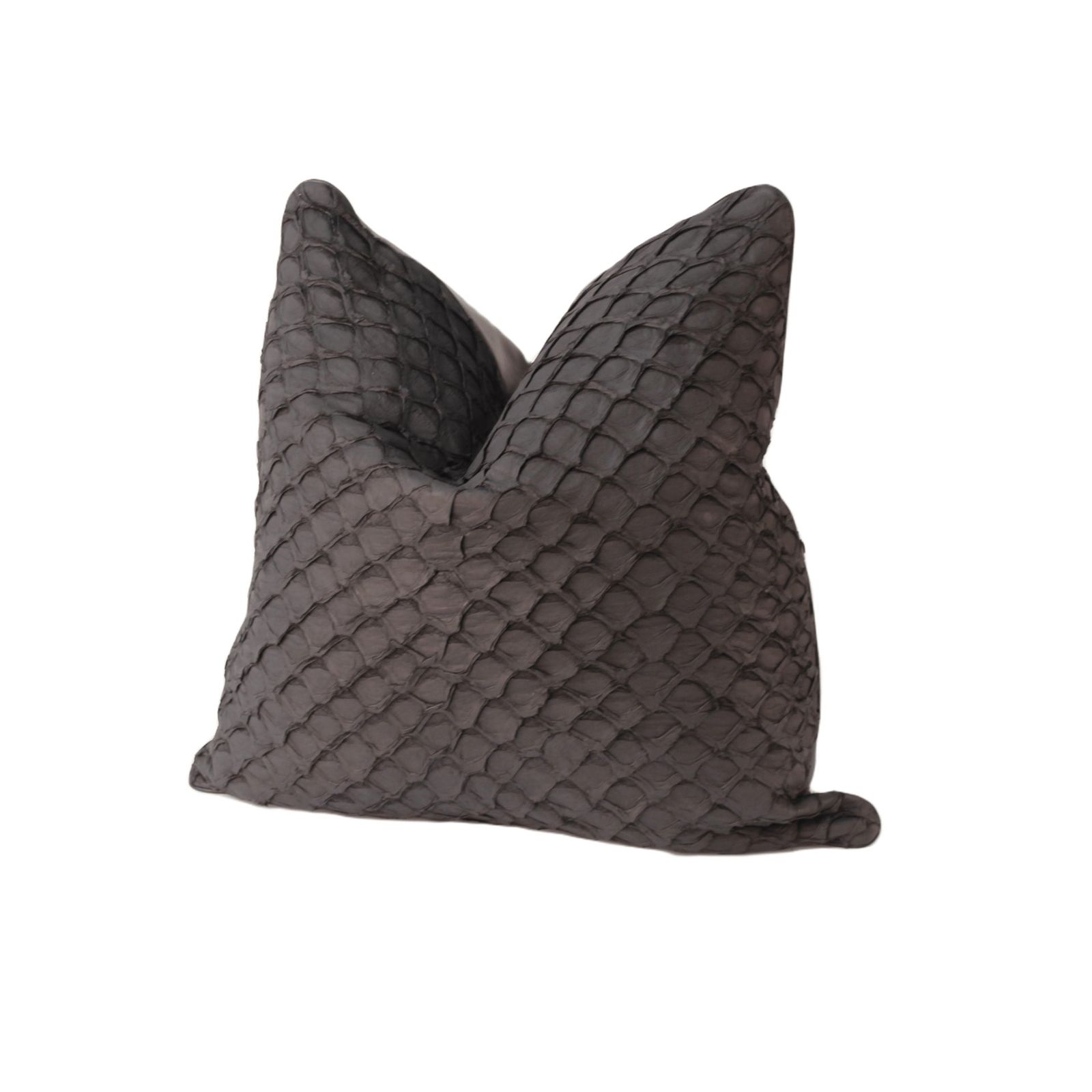 Almohada Artesanal Premium Pirarucu - Tamaño Mediano by Jover+Valls