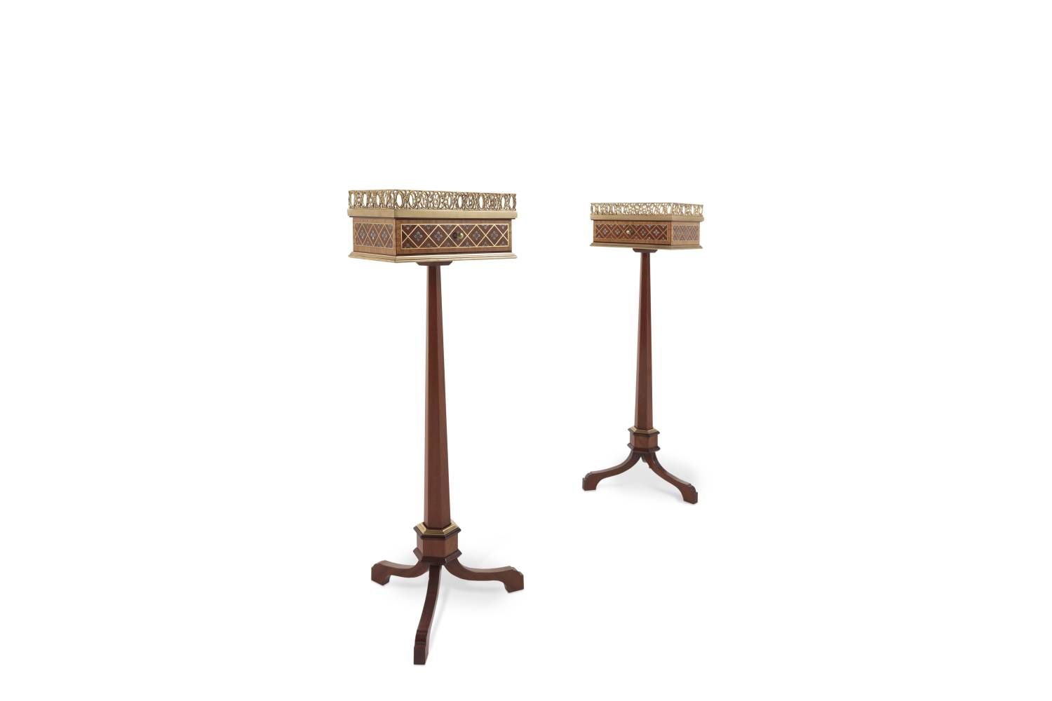 Ivy low table by Jumbo Collection