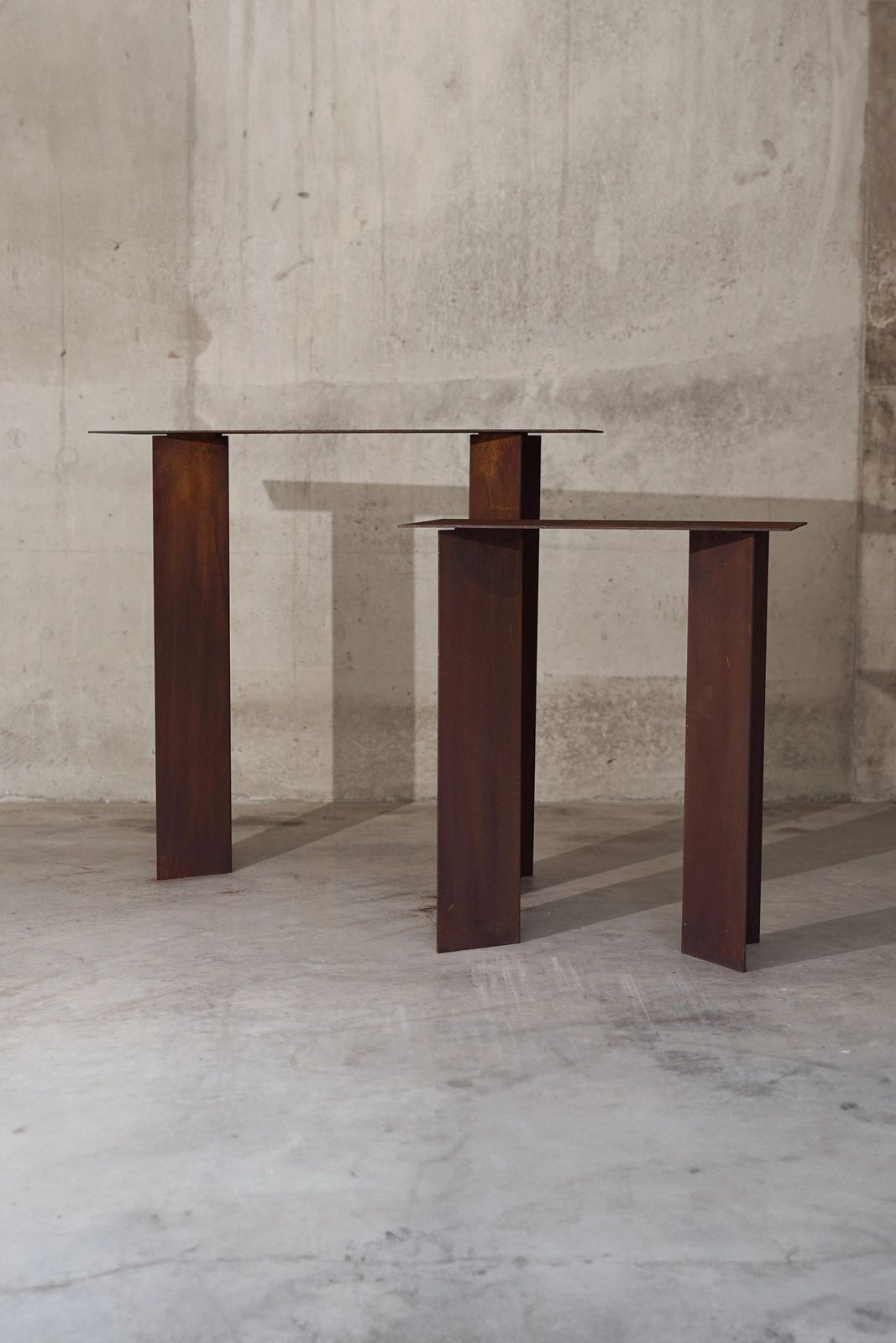 COR SIDE TABLE by KAIA