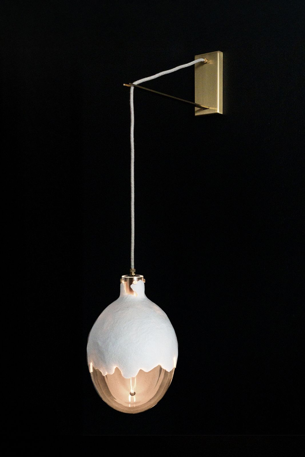 GLOW SUSPENSION WITH BRACKET by KAIA