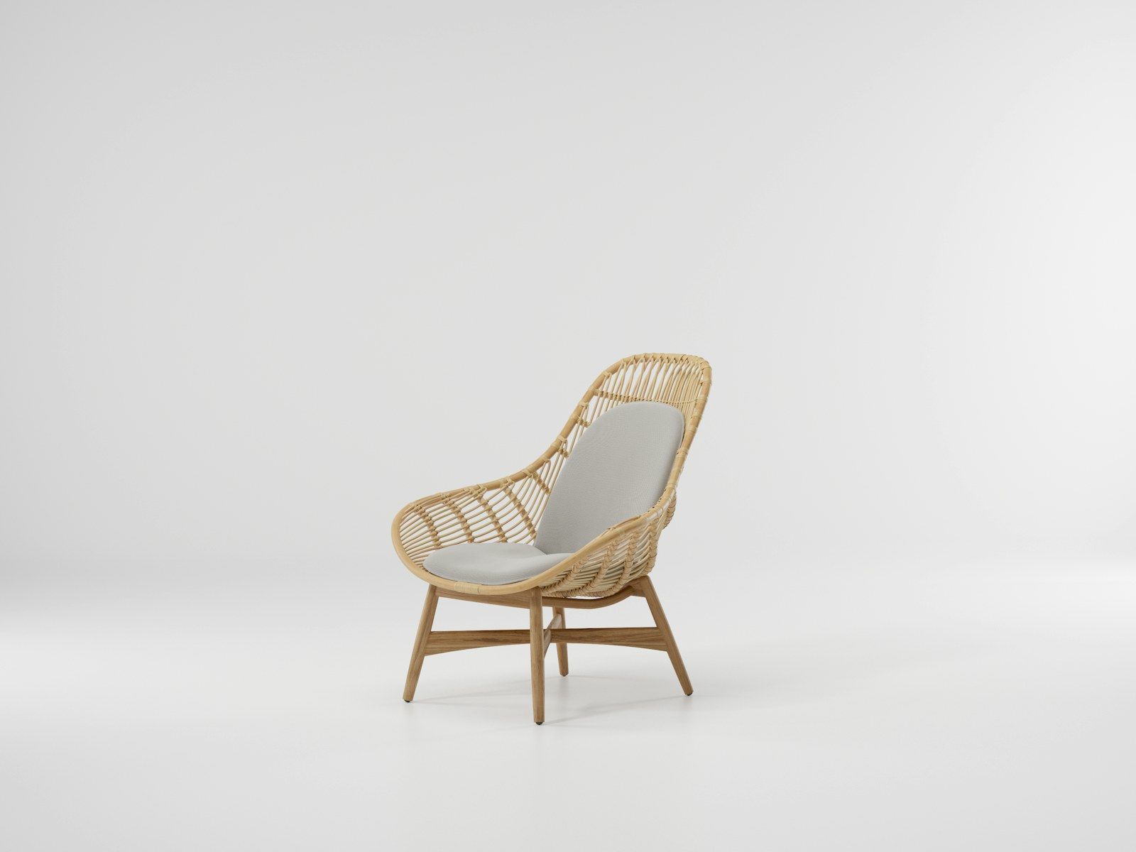 Tou Club armchair by Kettal
