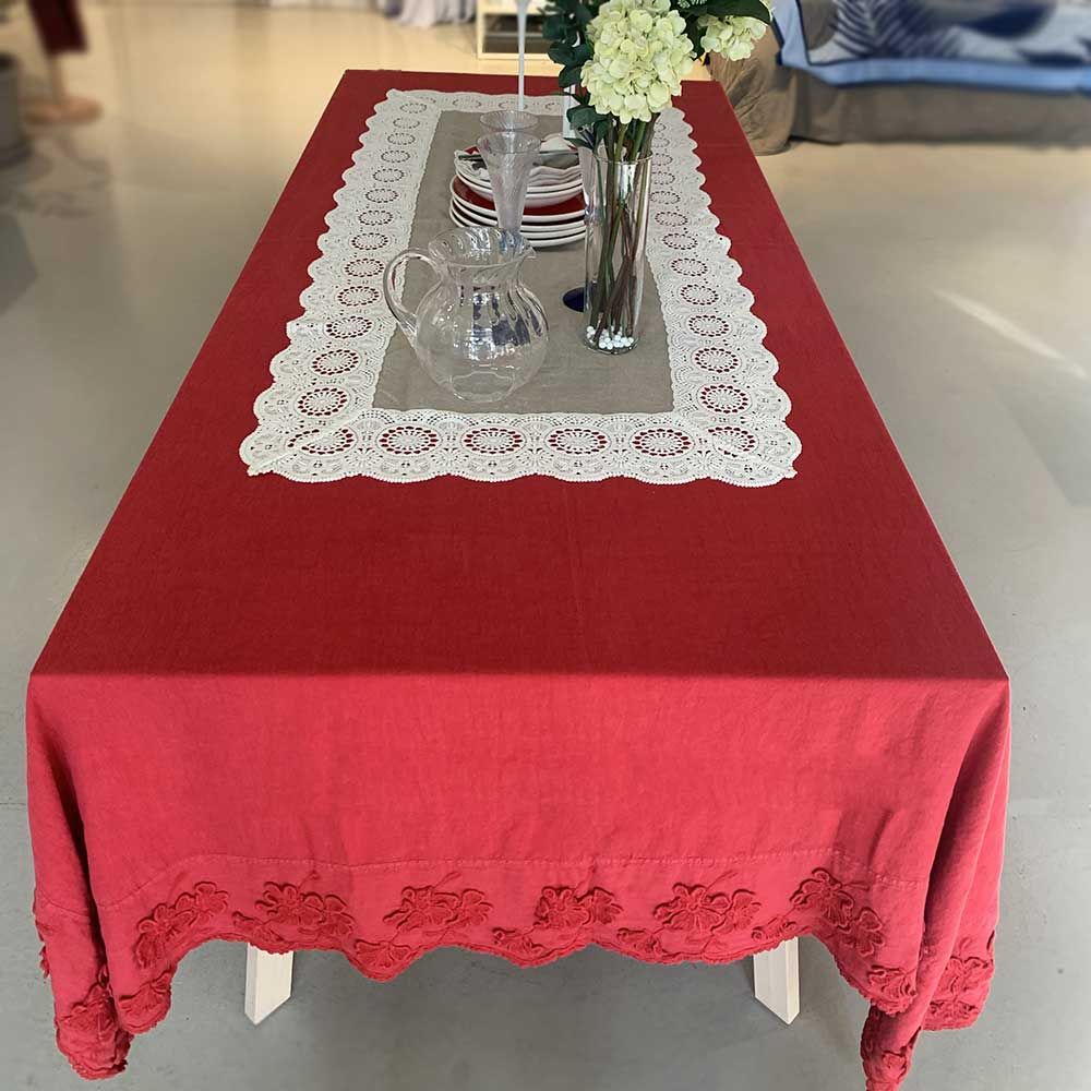 Tablecloth with Petal embroidery * LAST PIECE by LA FABBRICA DEL LINO