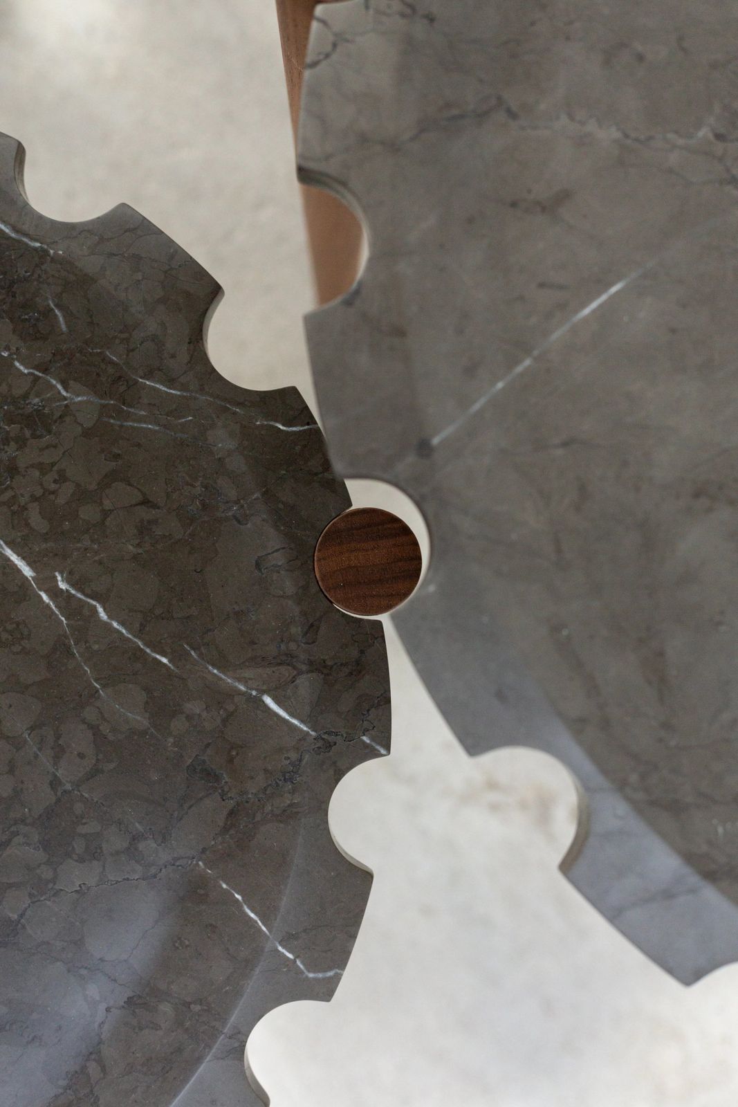Clock side table by Maami Home