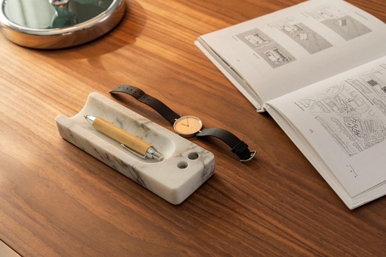 Half Pipe accessory by Maami Home
