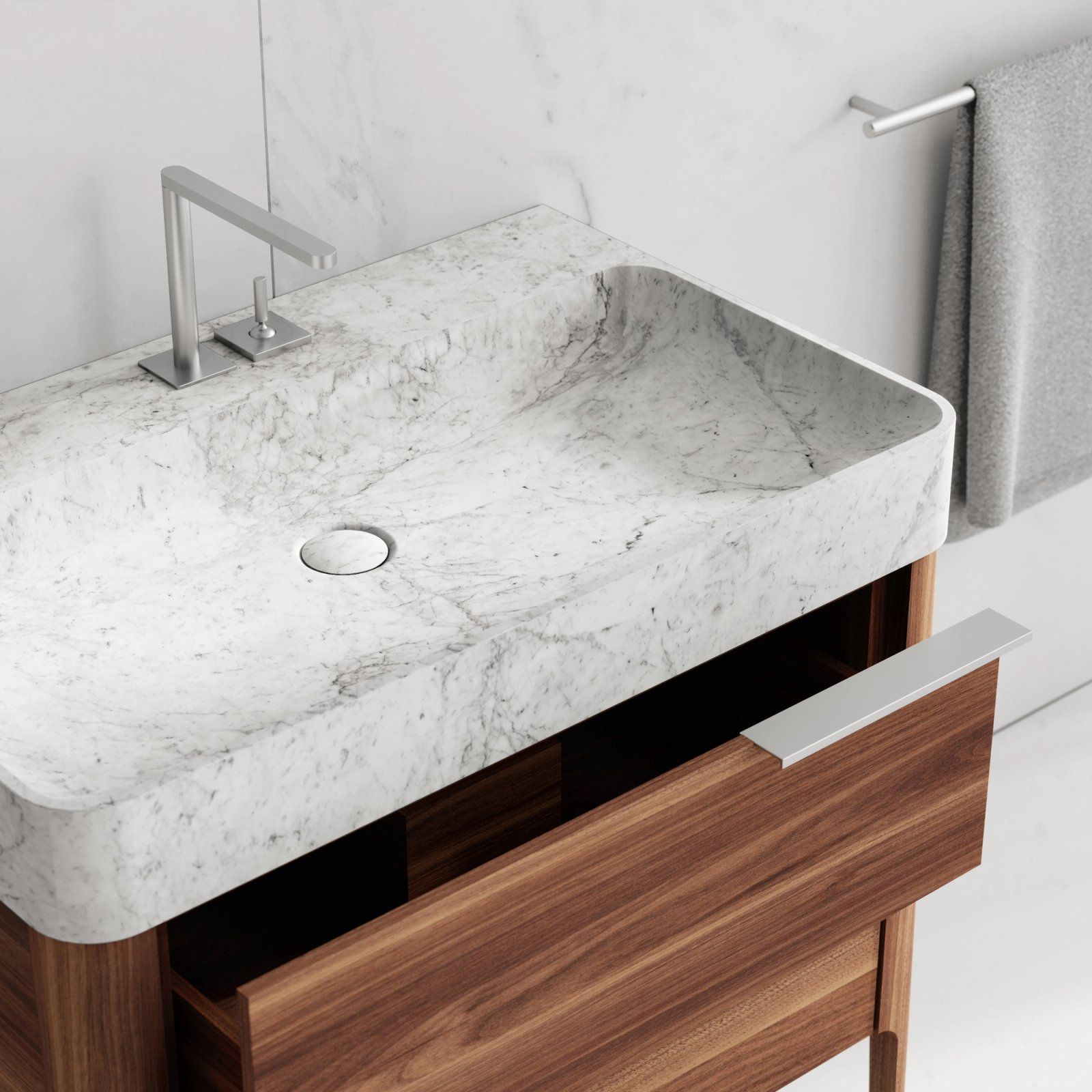 Phra Nang washbasin by Maami Home