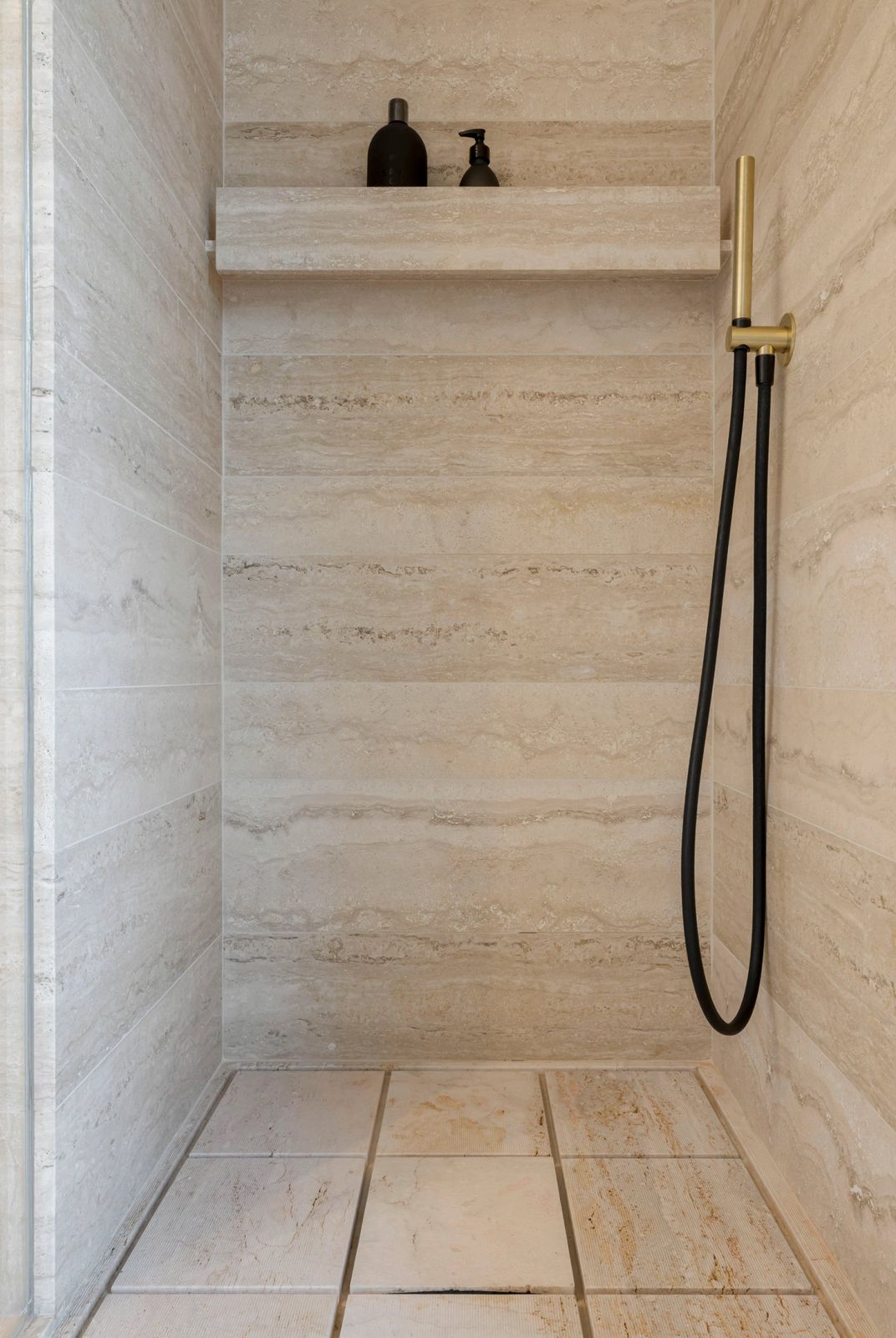 Tiled shower tray by Maami Home